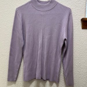 Women’s vintage lilac mock sweater. Size large. Worth from